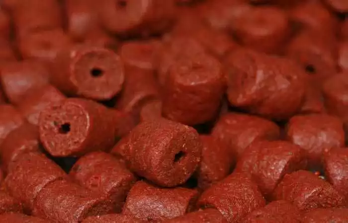 Dynamite Baits Robin Red Drilled Pellet 900g – Bild 2